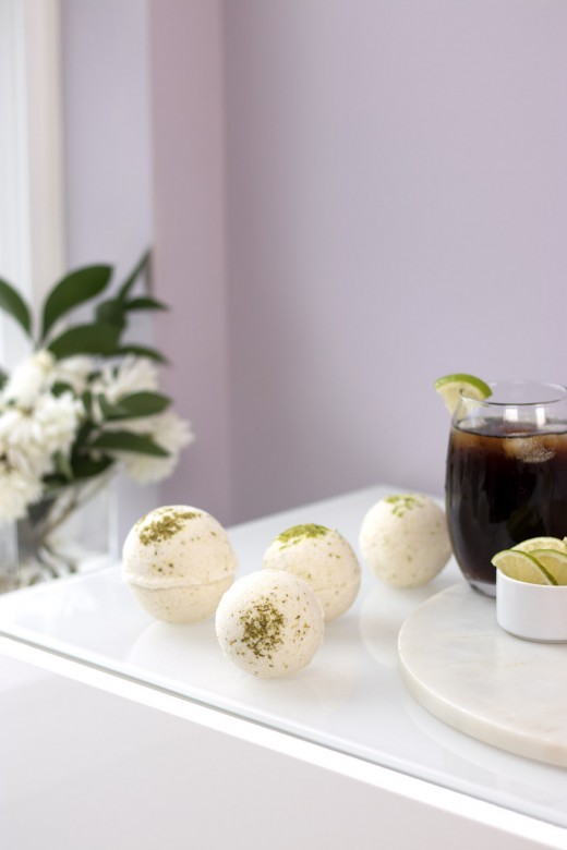 DIY cola bath bombs with essential oils