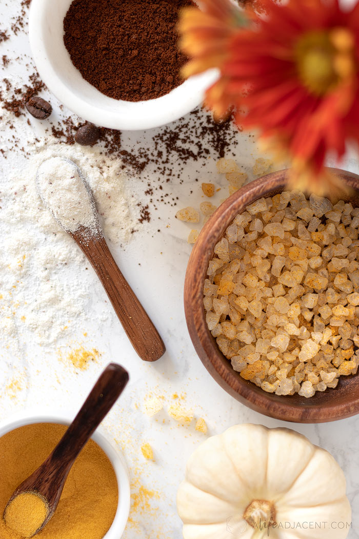 DIY Pumpkin Spice Bath Salts + Pumpkin Spice Latte Bath Soak