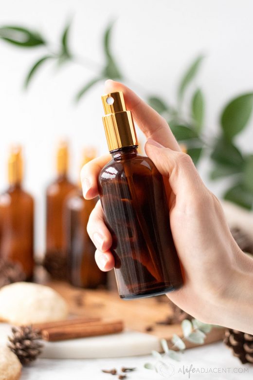 DIY essential oil holiday room spray