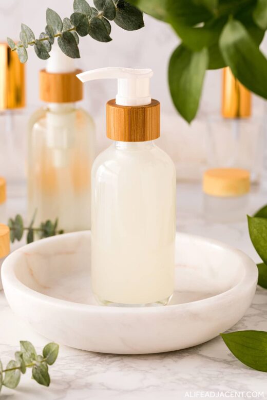 Natural cleansing oil for face.