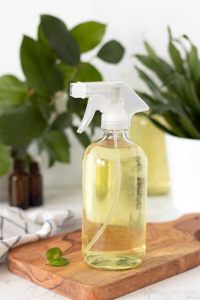 DIY disinfectant spray without rubbing alcohol