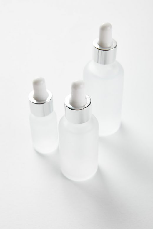 Skincare bottles for protecting skin from blue light