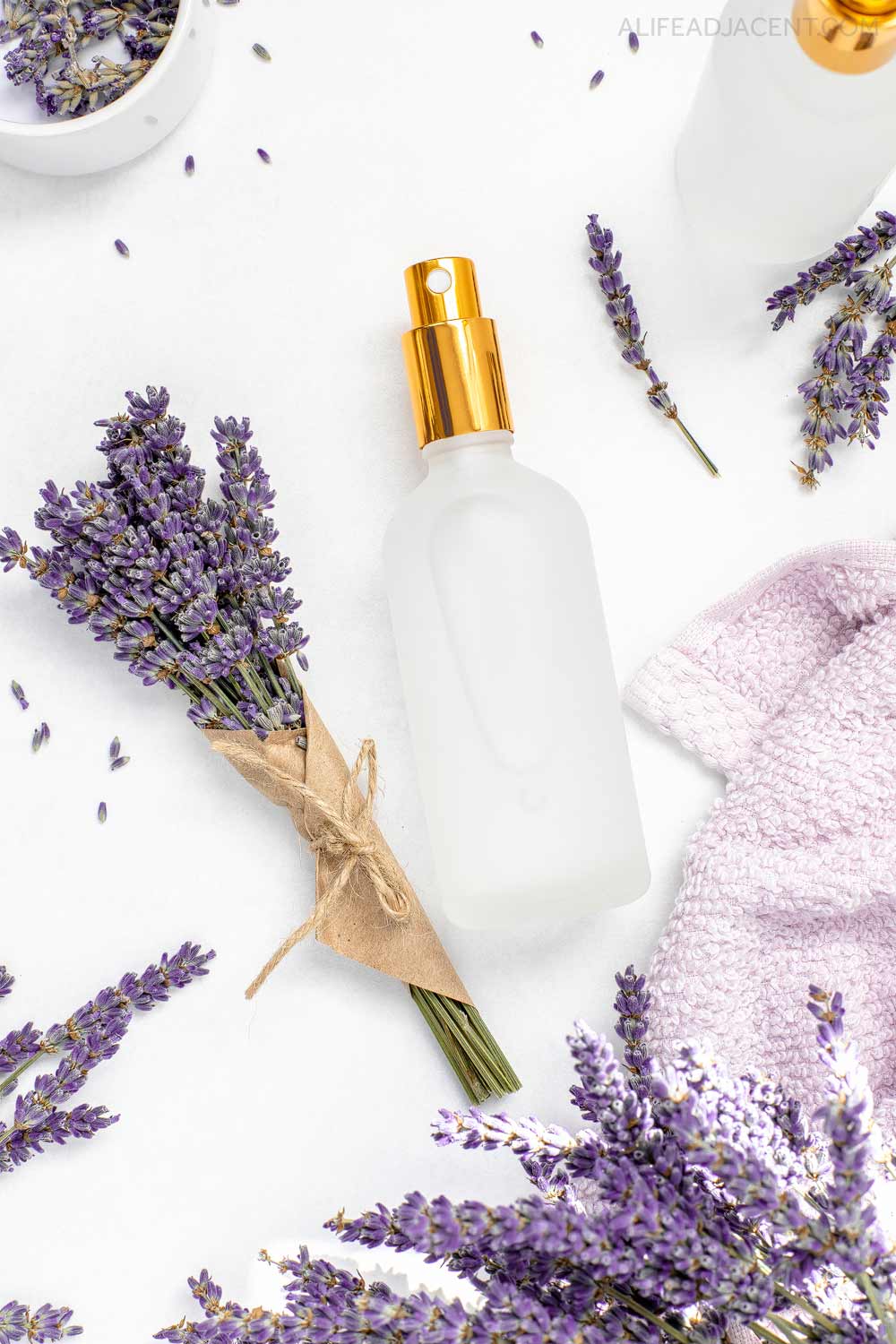 Lavender Oil Might Help You Sleep, but Be Careful Which Essential Oils You  Buy