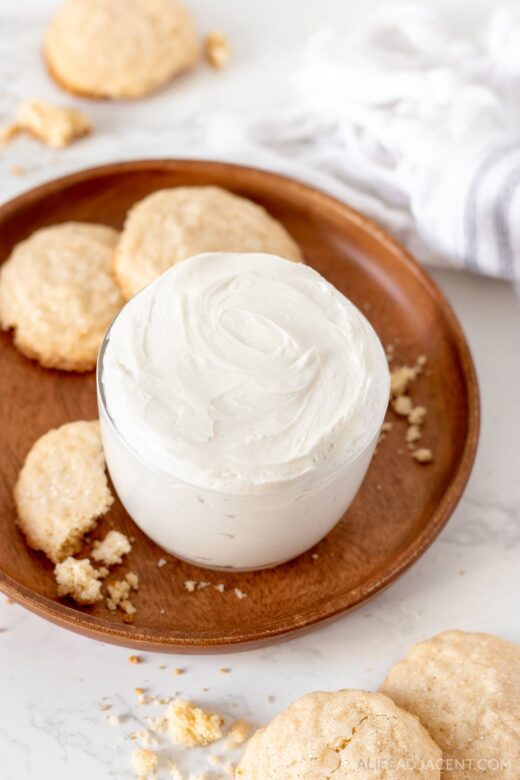 Sugar cookie body butter recipe for DIY holiday gifts.