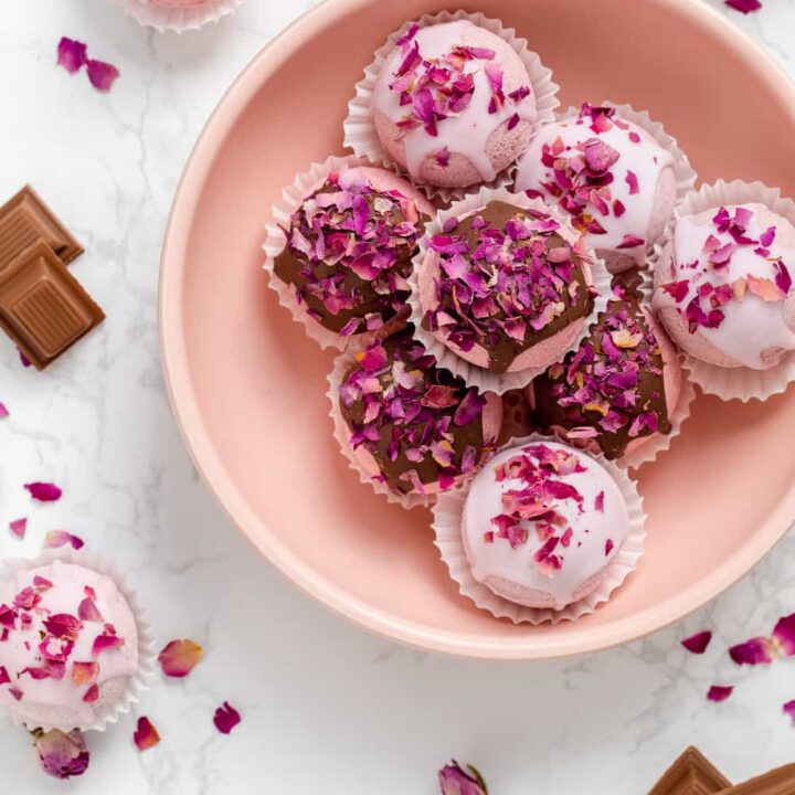 DIY bath bombs that look like chocolate rose truffles