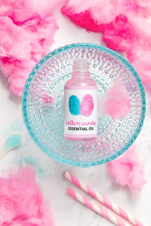 Cotton candy scent with essential oils