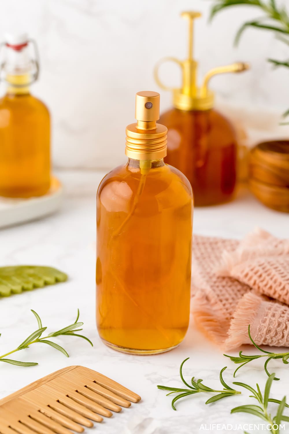 Hair spray with rosemary for growth