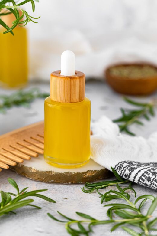 Hair oil with rosemary and castor oil for growth