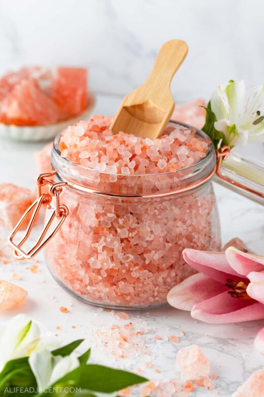 Himalayan salt bath soak in glass jar