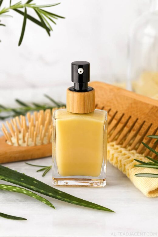 Homemade hair serum for growth and thickening.