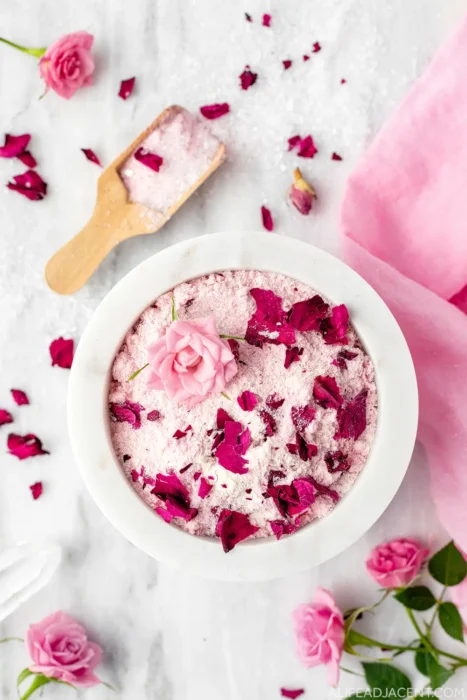 Rose milk bath DIY